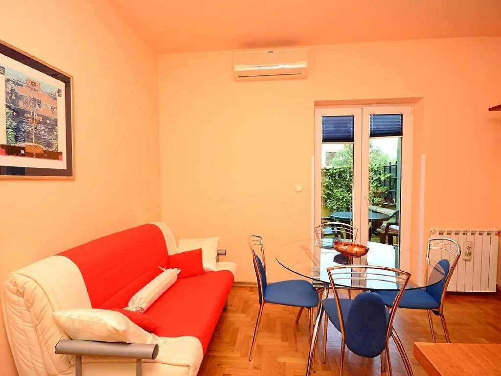 Apartment Blazenka 1154 Pula 0*,  Croatia